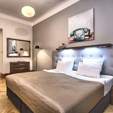 Charming 3bd Apt Διαμέρισμα